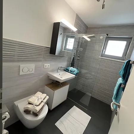 P Und P Apartment Deluxe Muhr am See Exterior photo